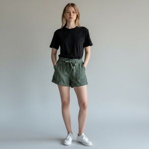 Aerie Soft Green Paperbag Waist Shorts Women’s XS